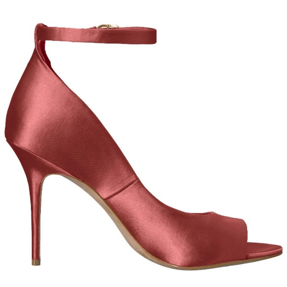 Vince Camuto Shoes -  Imagine Vince Camuto Reilly Pump 10M US